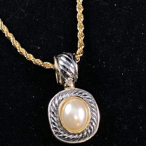 David Yurman Style Pearl Cab Pendant & Chain